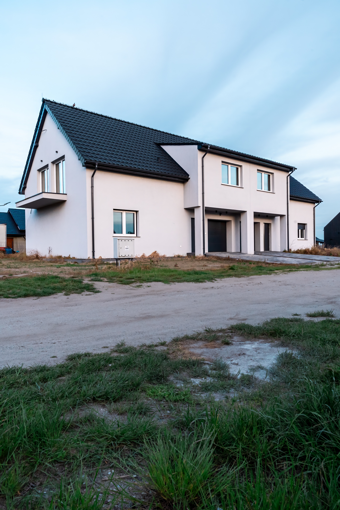 Dom w Dobroszycach przedstawiony w wersji pionowej